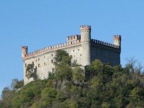 Spettacoli e visite al Castello Di Montalto Dora