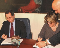 da sx Ionta e Quaglia firmano l'intesa