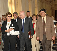 da sinistra, la presidente Bresso, il ministro Bondi e l'assessore Oliva