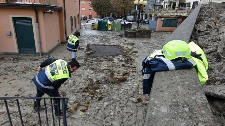 Volontari in azione 
