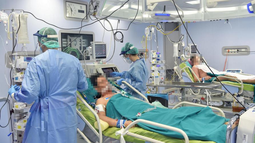 Cure ai malati di Covid (foto Ansa)