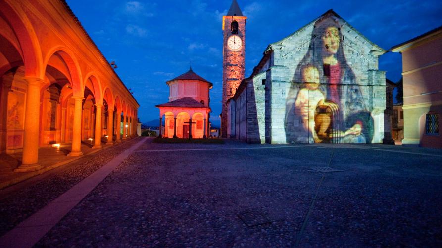 Baveno (VCO). Chiesa dei SS. Gervaso e Protaso in occasione del "Baveno Festival". Fotografia di Piero Gatti
