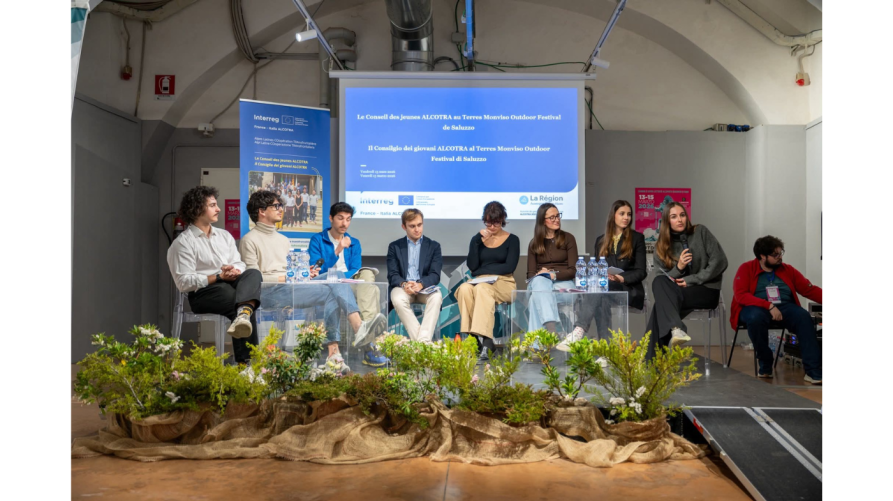 Foto del Consiglio dei Giovani ALCOTRA a Saluzzo marzo 2026-autorizz. Autorità di Gestione 