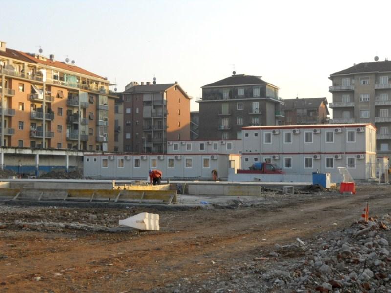 Sede UNica - le baracche degli operai a novembre 2011