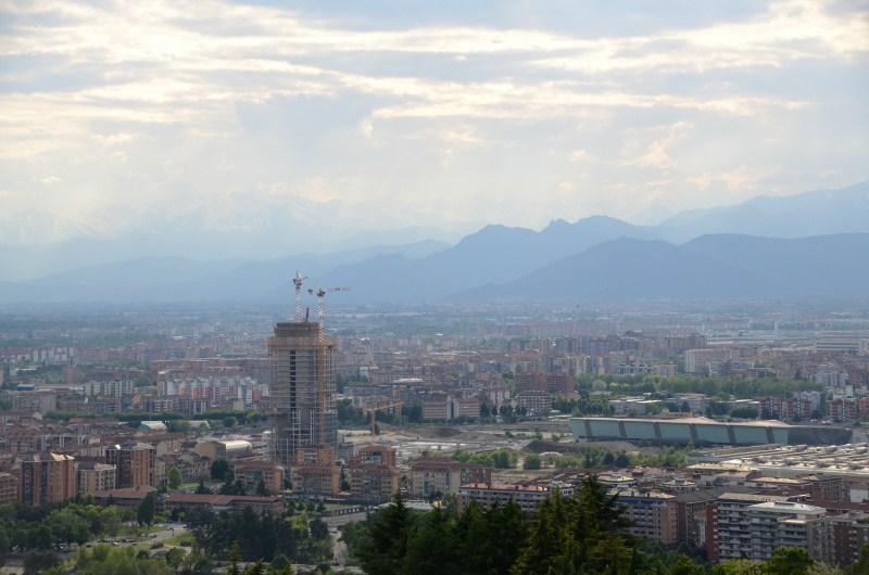 Sede Unica - La torre vista da Parco Europa