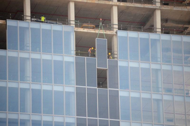 Sede Unica - Lavori sulla torre, anno 2014, inserimento pannelli solari 