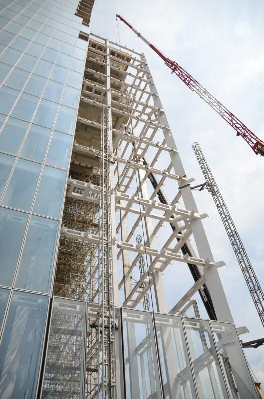 Sede Unica - Lavori sulla torre, anno 2014, la struttura delle vetrate 