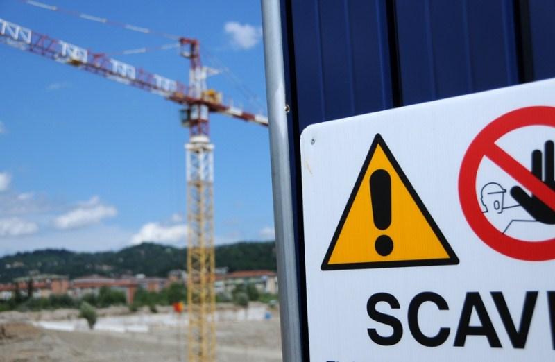 Sede Unica - Il cantiere a giugno 2012, le gru in azione 