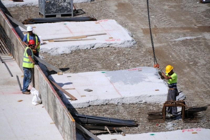 Sede Unica - Il cantiere a giugno 2012, operai in sito 