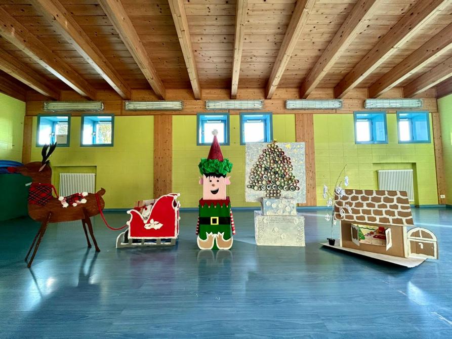 Costruiamo tutti insieme il villaggio di Babbo Natale all'insegna della solidarietà, sostenibilità e creatività! - Scuola primaria di Busano -TO