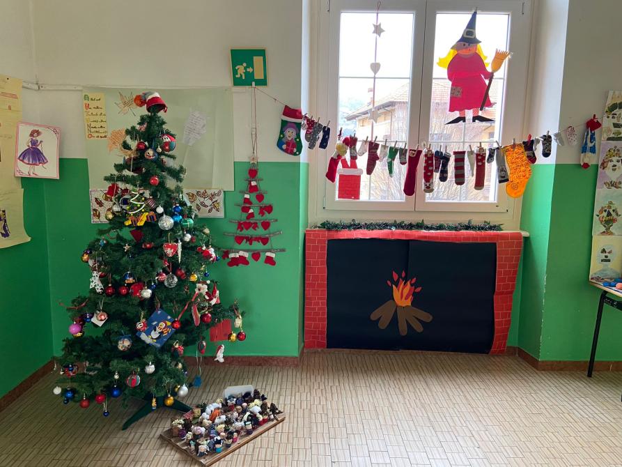 Ricicliamo...aspettando il Natale! - Scuola primaria - Tollegno - BI