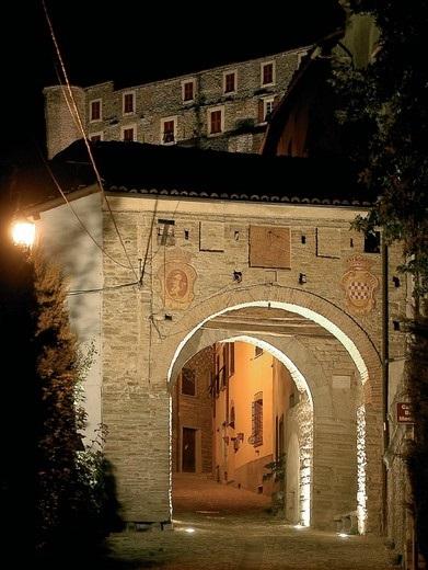 Cremolino, Castello Medievale, dettaglio 