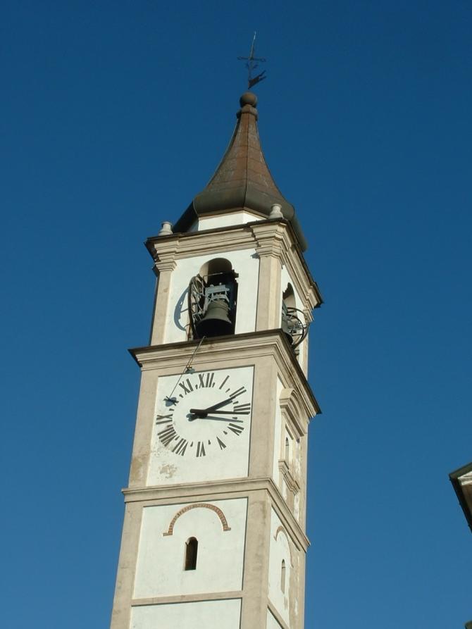 Casalino (NO). Campanile del parrocchiale di SS. Pietro e Paolo. Fotografia tratta dal sito del Comune (2018) 
