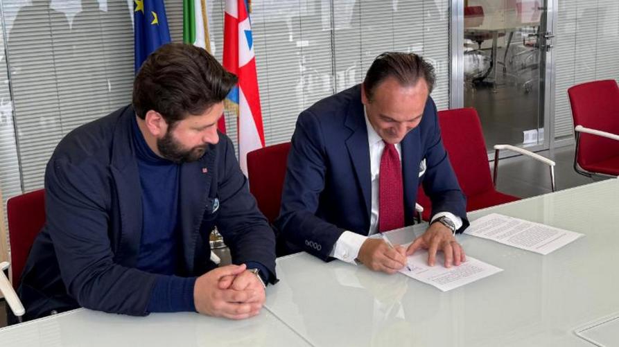 Cirio firma l'accordo con Riboldi a fianco 