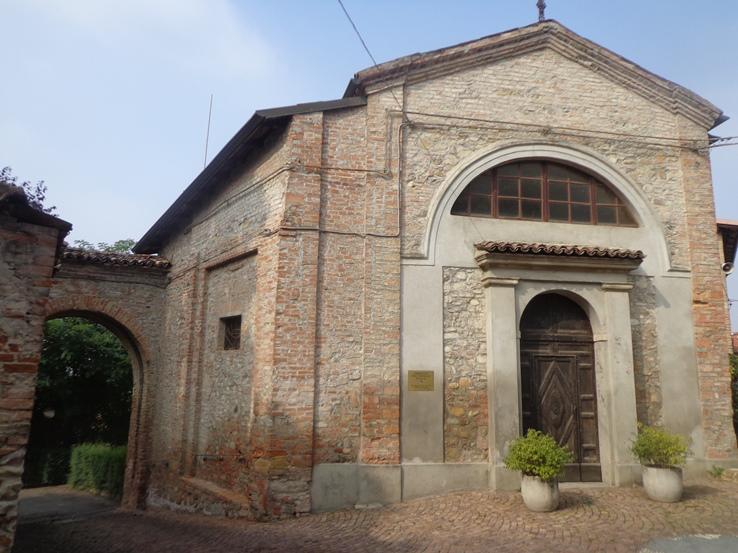 Villalvernia (AL). Chiesa del Borgo Antico in mattoni rossi. Fotografia di Elisabetta Spotorno 
