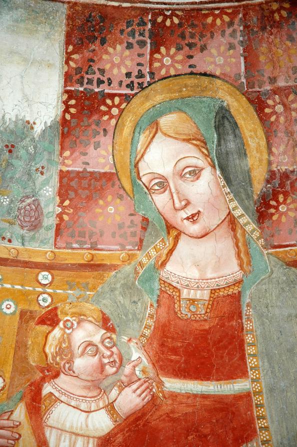 Levice (CN). Chiesa di San Rocco. Affresco "Madonna con bambino" (XV sec.). Fotografia di Massimiliano Pellerino (2004)  