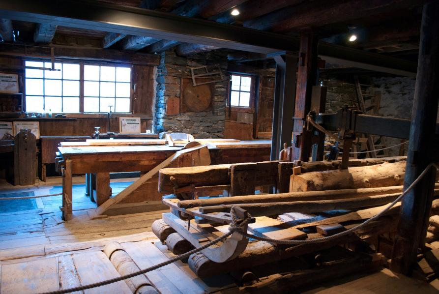 Rassa (VC). Resga dij Brasei. Interni dell'antica segheria idraulica. Fotografia di Fabio Gualdi  