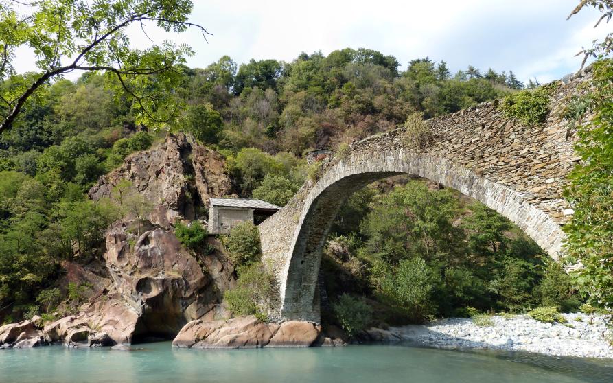 Immagine del Ponte del Diavolo a lanzo 