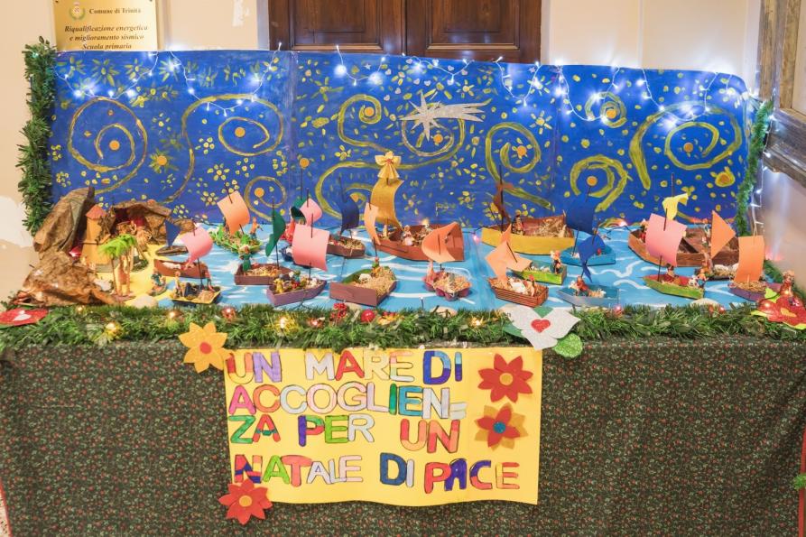 CN - Trinità -  Scuola Primaria - Un mare di accoglienza per un Natale di pace 