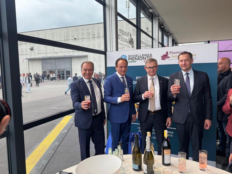 Cirio e Bongioanni con il commissario europeo alla'Agricoltura 