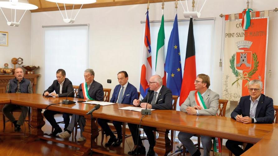 La presentazione dell'accordo 